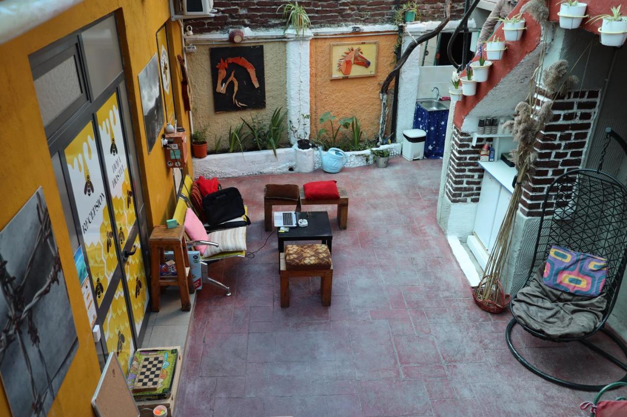 Hoja Hostel Тирана Екстериор снимка