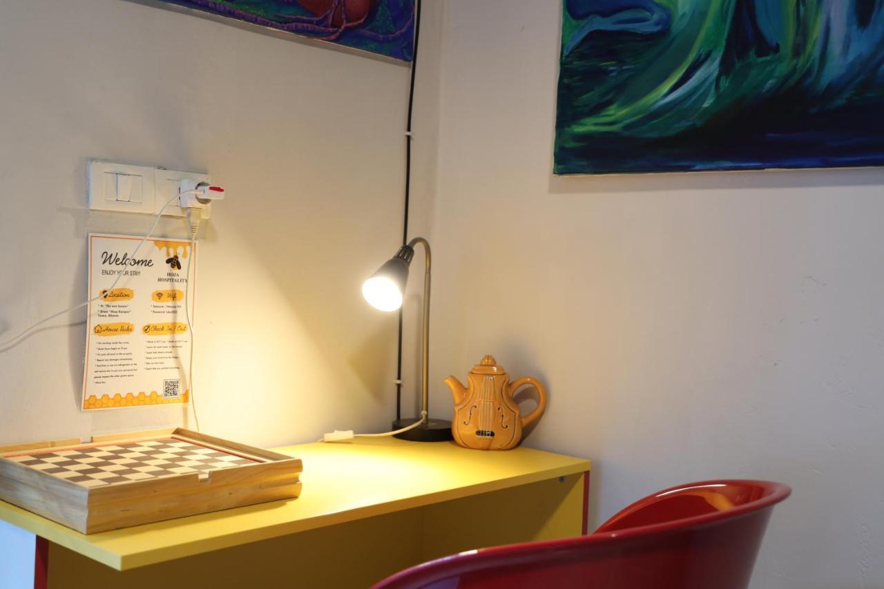 Hoja Hostel Тирана Екстериор снимка