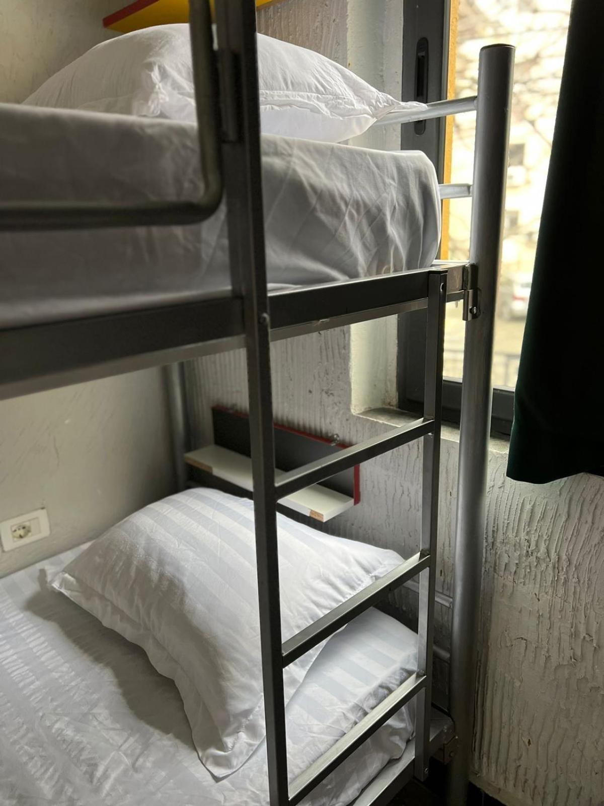 Hoja Hostel Тирана Екстериор снимка