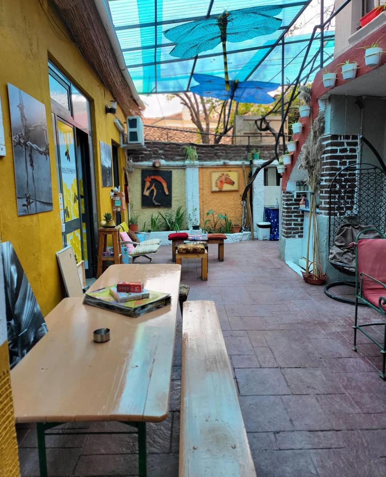 Hoja Hostel Тирана Екстериор снимка