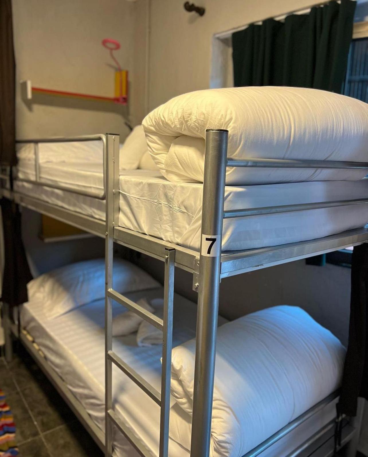 Hoja Hostel Тирана Екстериор снимка